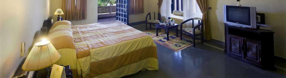 Hotel The Udaibagh Udaipur Exterior foto